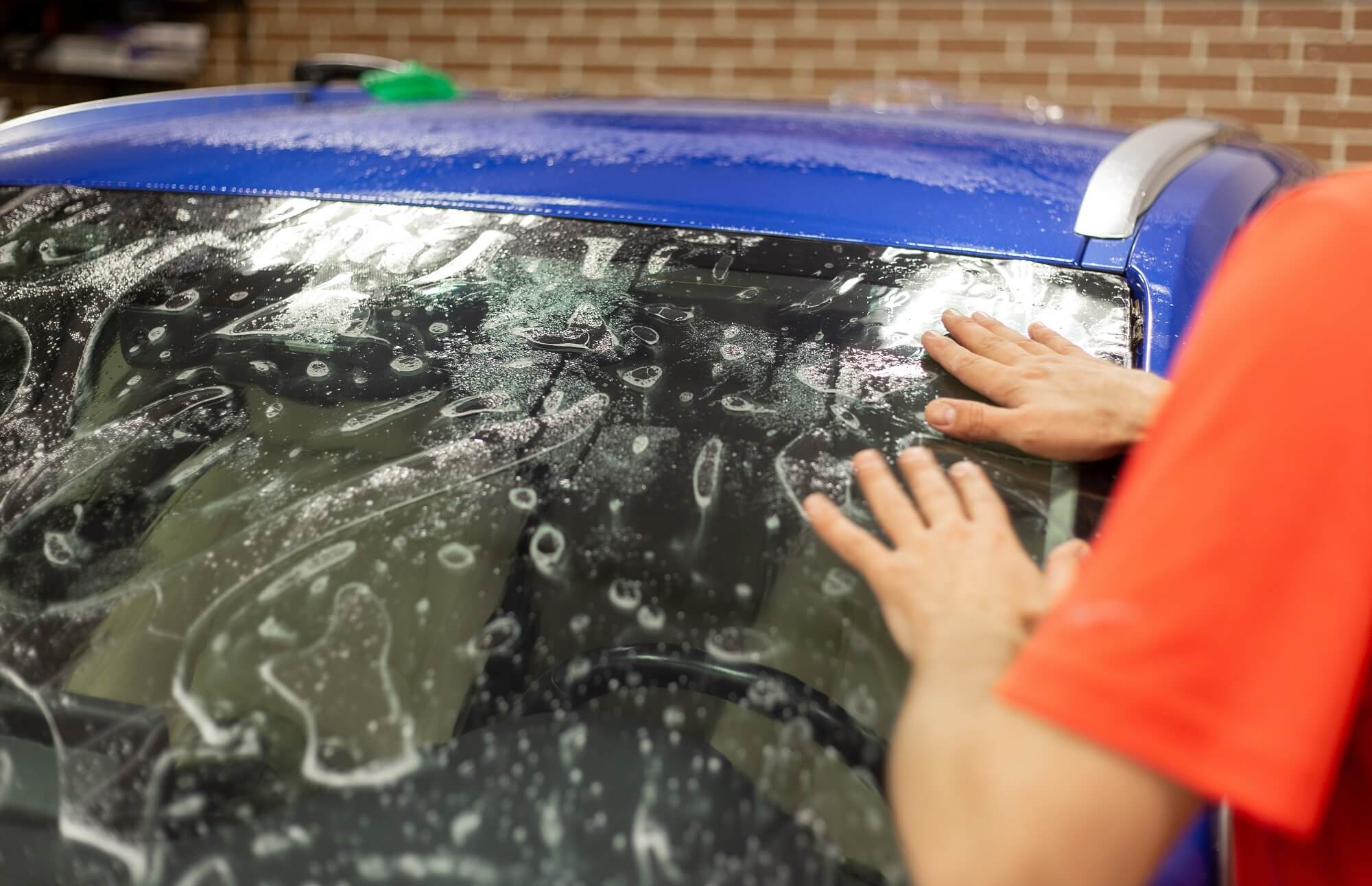 Jak rozpoznać źle nałożoną folię PPF