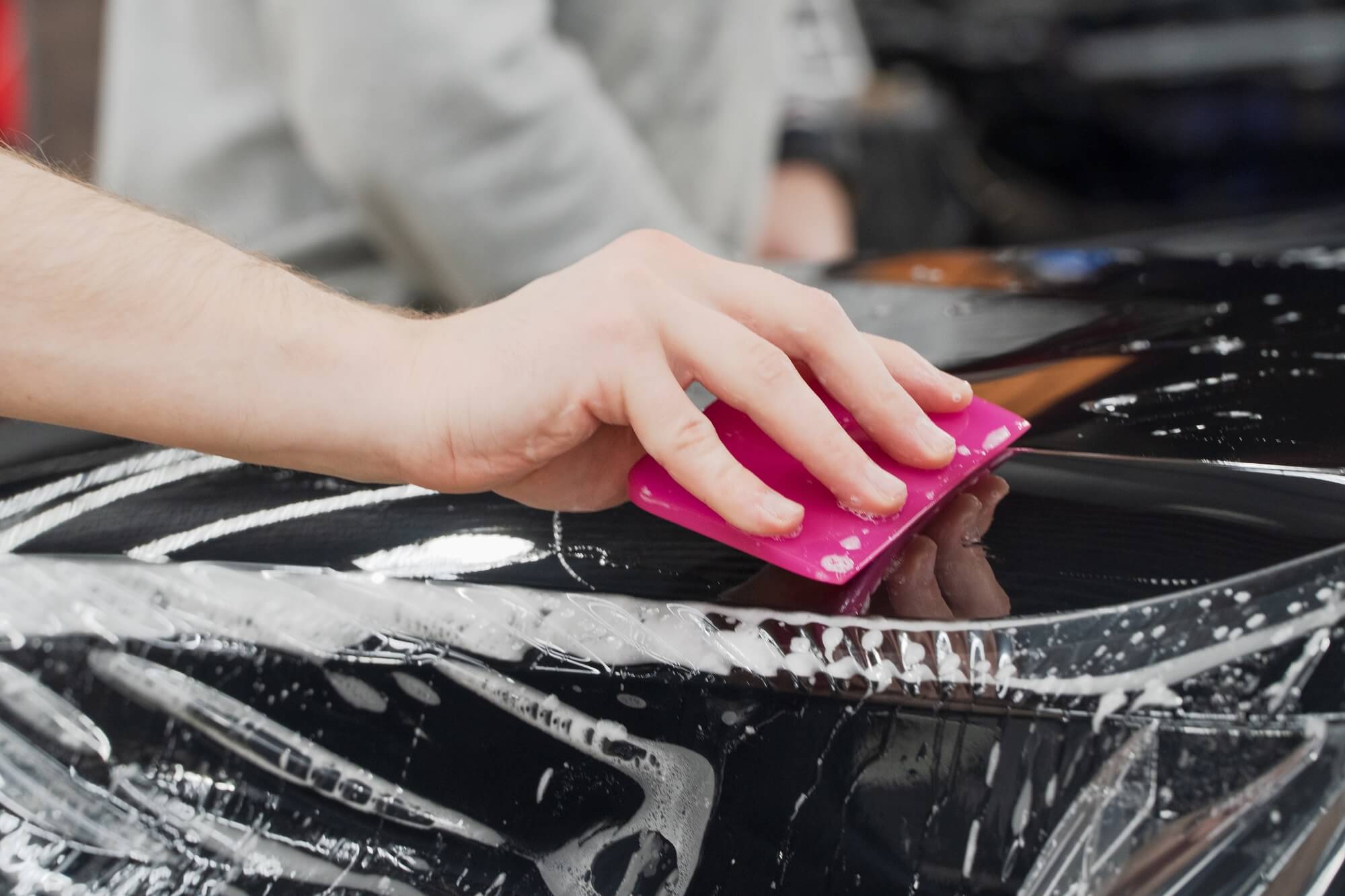 Jakie normy jakości powinna spełniać dobra folia PPF?